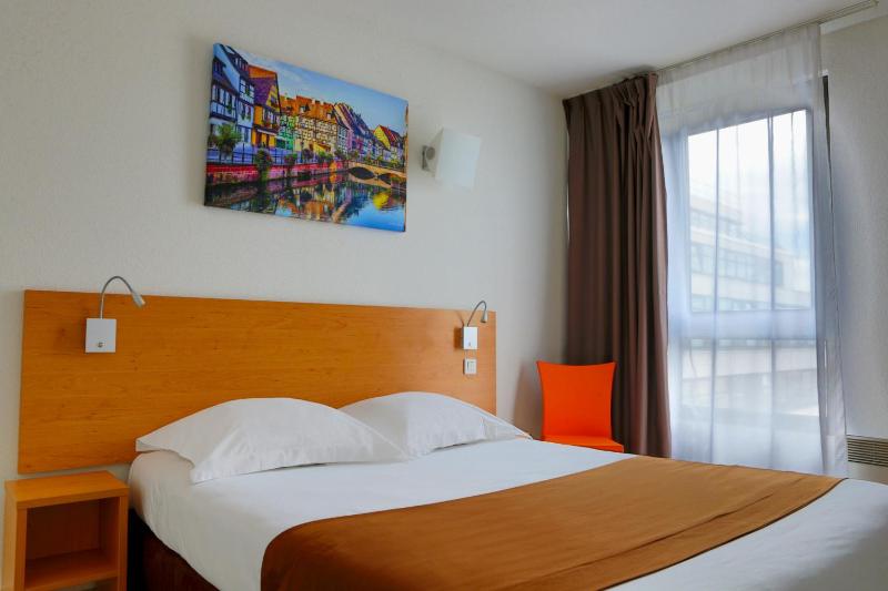 Double Bed Studio image 3