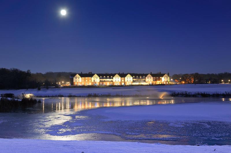 Carden Park Hotel Golf Resort and Spa - image 2
