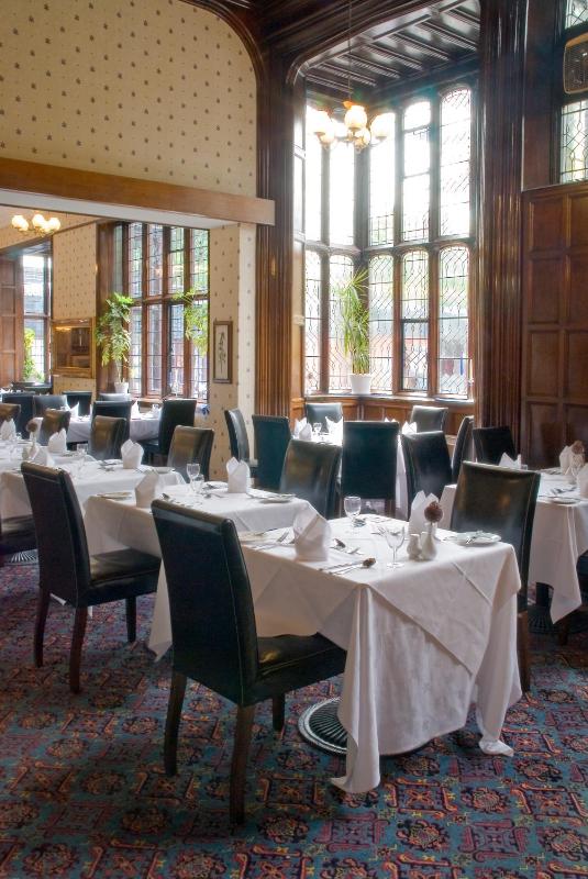 Royal Court Hotel - image 13