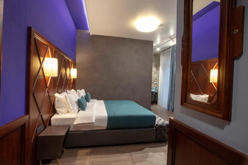 Superior Double Room image 1