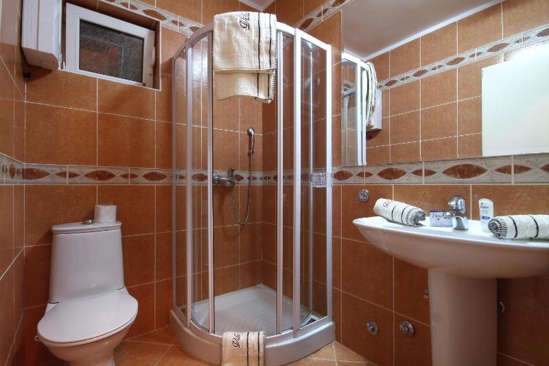 Single Room image 2