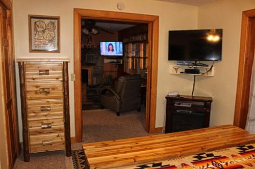 Chalet image 2
