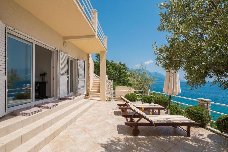 Three-Bedroom Holiday Home  image 3