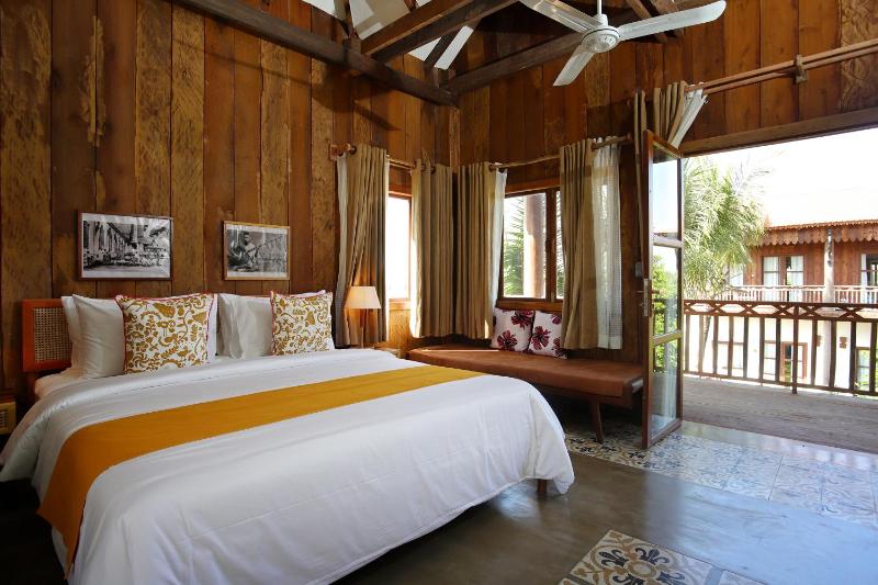 Dontrei Villa Angkor - image 5