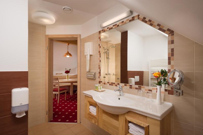 Junior Suite image 2