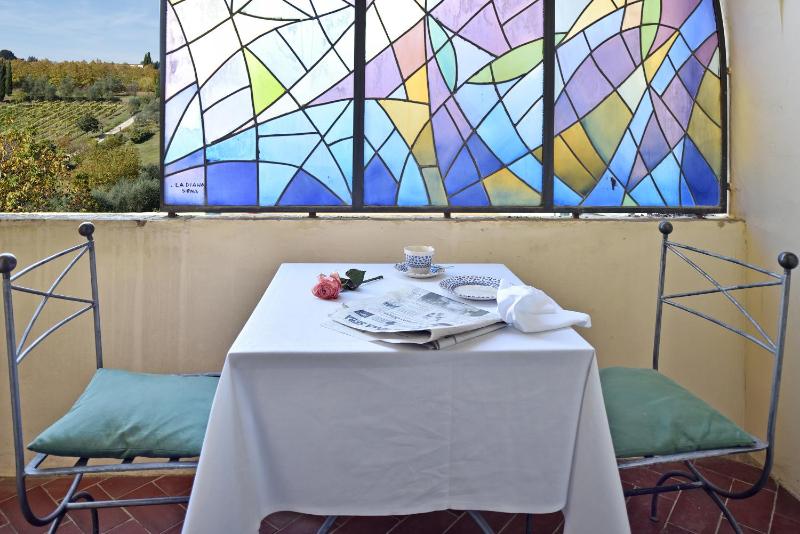 Suite image 3