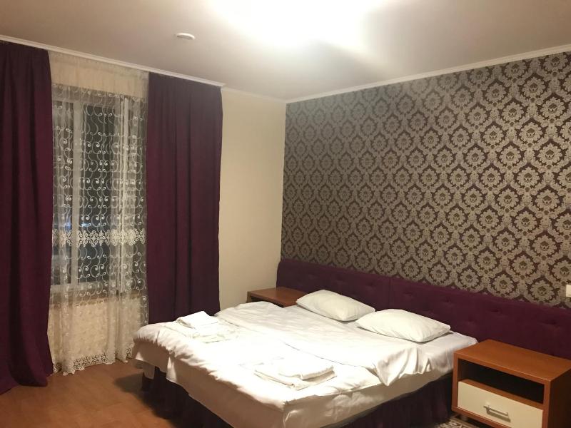 Double Room with Private Bathroom image 2