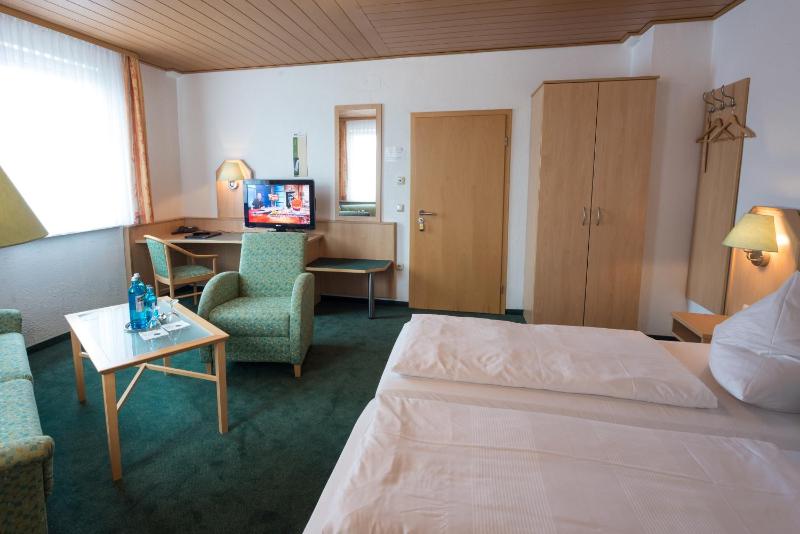 Double Room image 1
