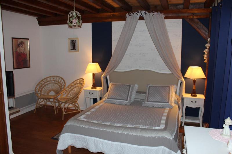 Double Room image 1