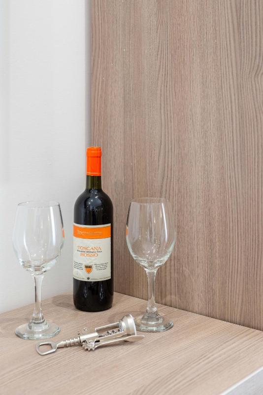 Deluxe Double or Twin Room image 3