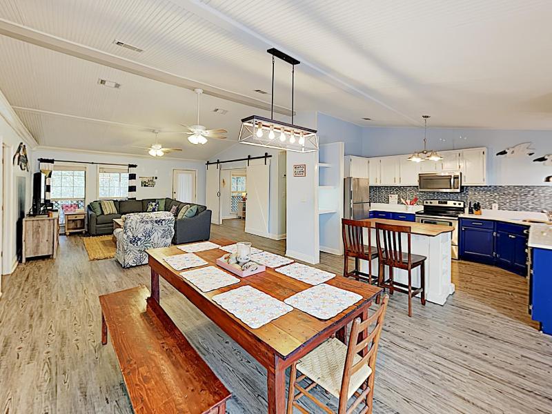 Five-Bedroom House image 3