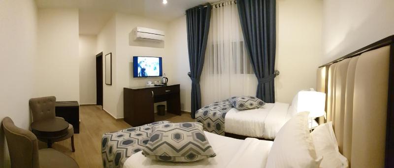 Petra Heart Hotel - image 4