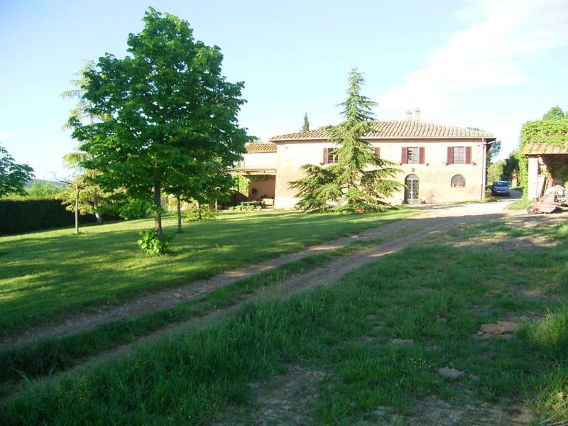 Four-Bedroom Villa on Two Floors image 4