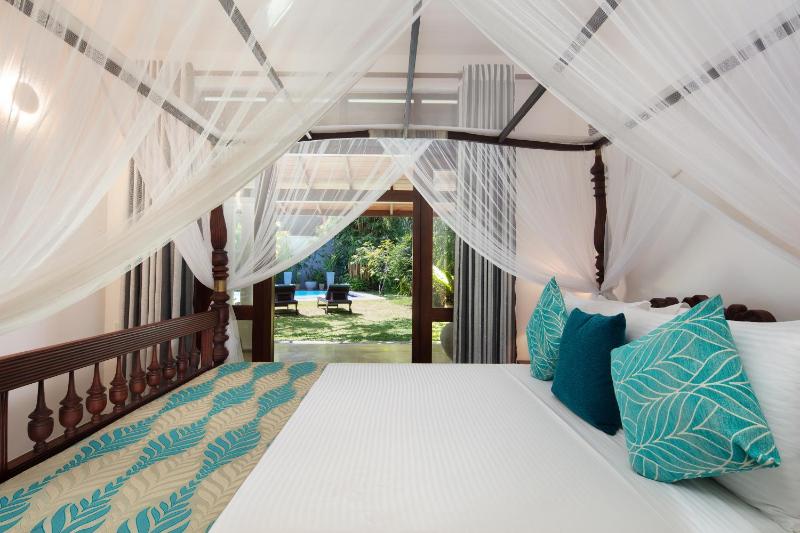 Ballarat Luxury Villa - Hikkaduwa - image 42