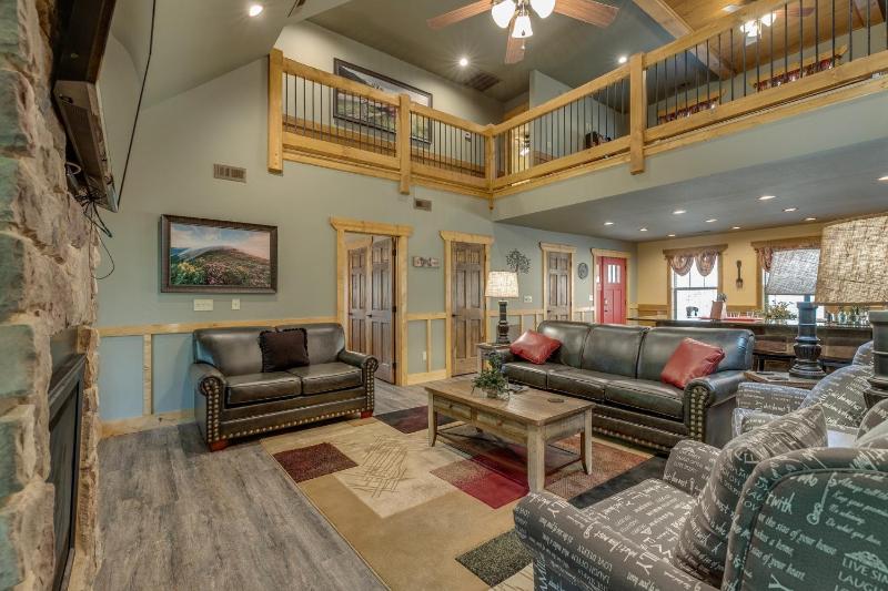 Four-Bedroom Chalet image 3
