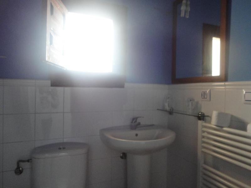 Double or Twin Room image 4