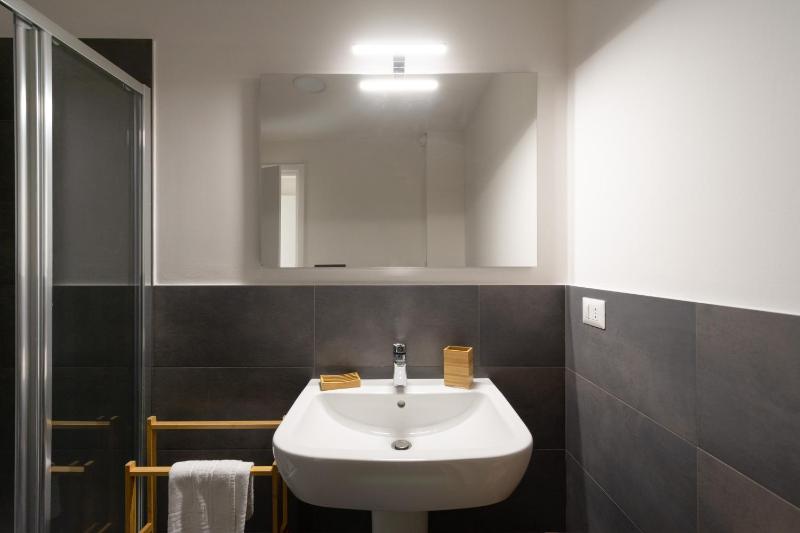 Studio Apartment image 3