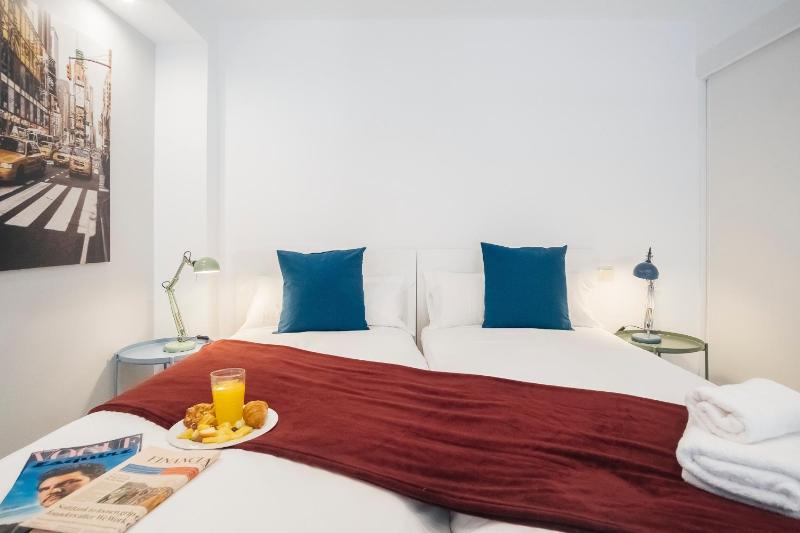 One-Bedroom Apartment image 4