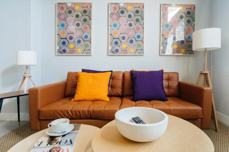 One-Bedroom Apartment image 2