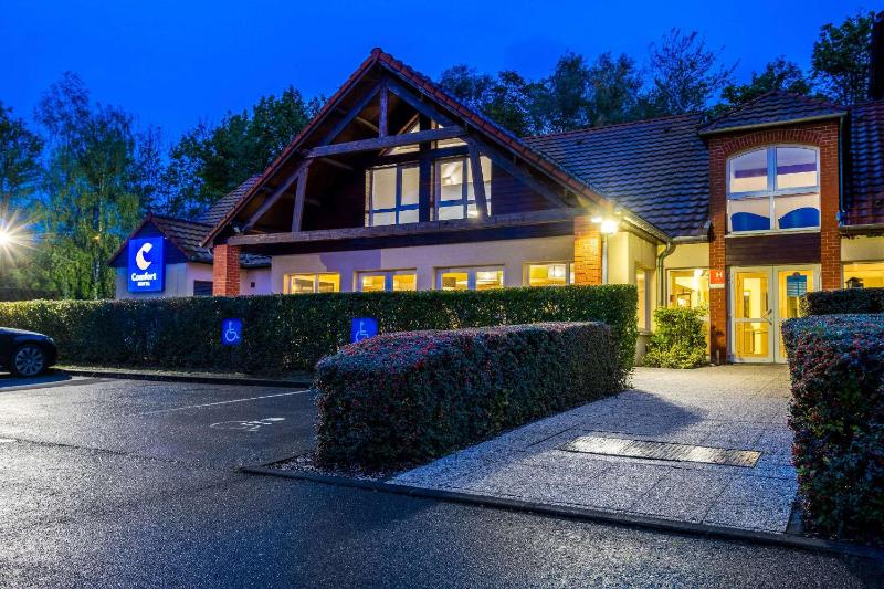 Comfort Hotel Lille Lomme - image 3