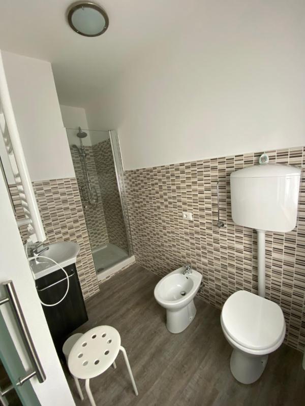 Standard Double Room image 2