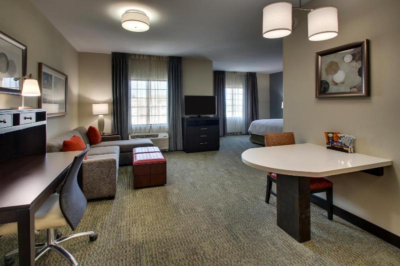 One-Bedroom King Suite - Communications Accessible image 4