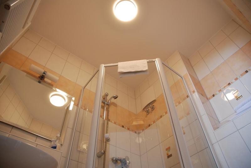 Double Room for Single Use image 3