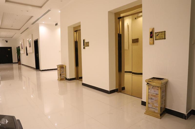 Quiet Rooms 4 Serviced Apartments - image 14