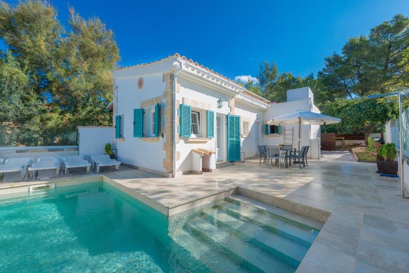 Villa Herdain Images