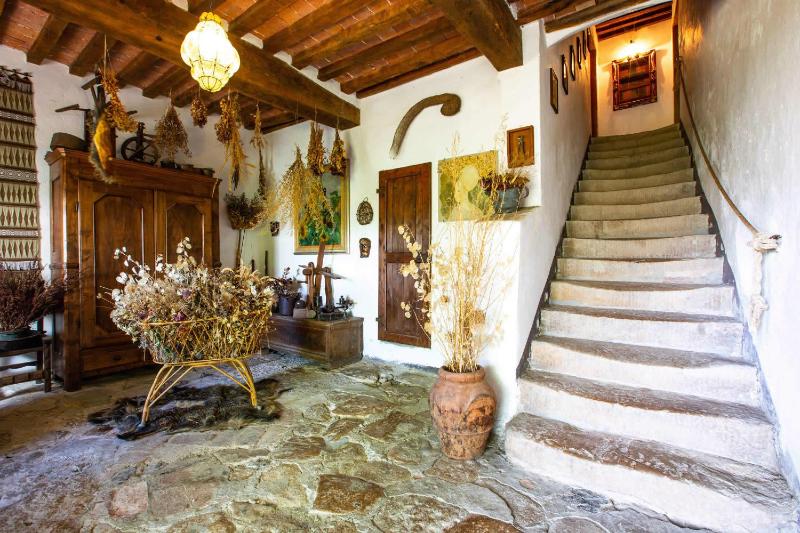 Three-Bedroom House image 4