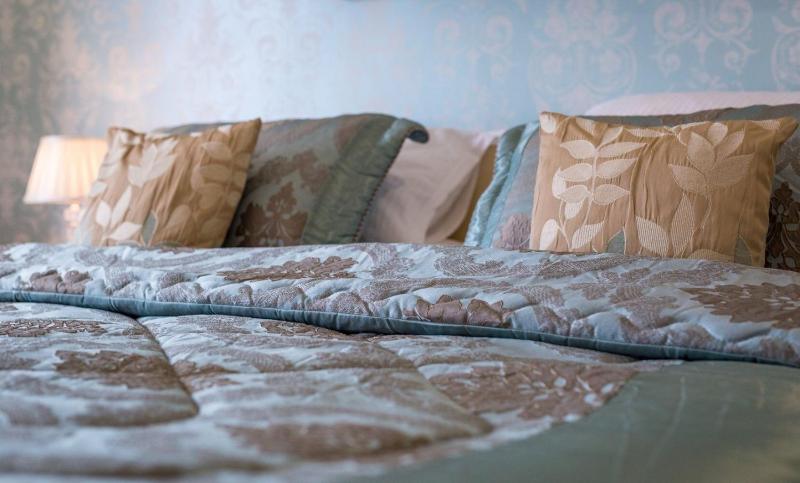 Standard Double Room image 2