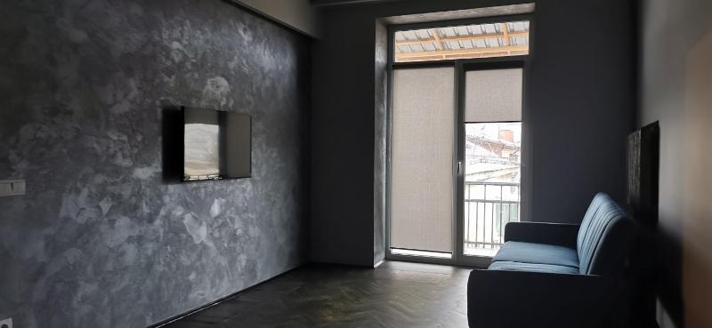 One-Bedroom Apartment image 3