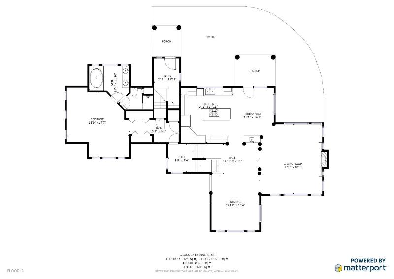 Five-Bedroom House image 3