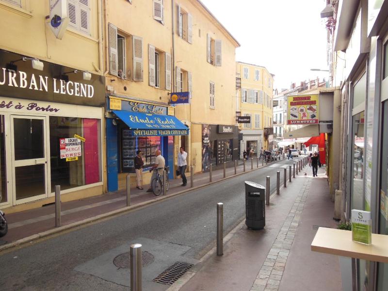 1 Bedroom Joffre 2 mins from Palais des Festivals 263 - image 2