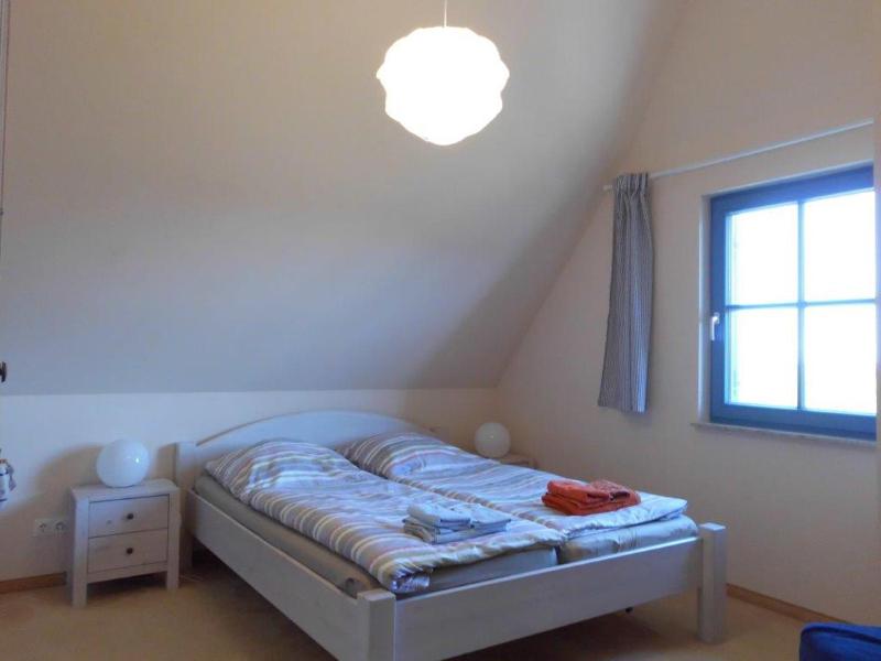 Two-Bedroom House image 4