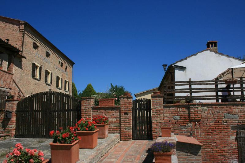 Fattoria Le Chianacce - image 13