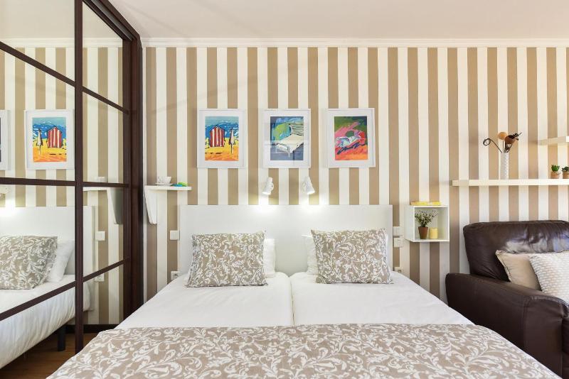 Beachfront Apartment Las Canteras LM52YY by VillaGranCanaria - image 7