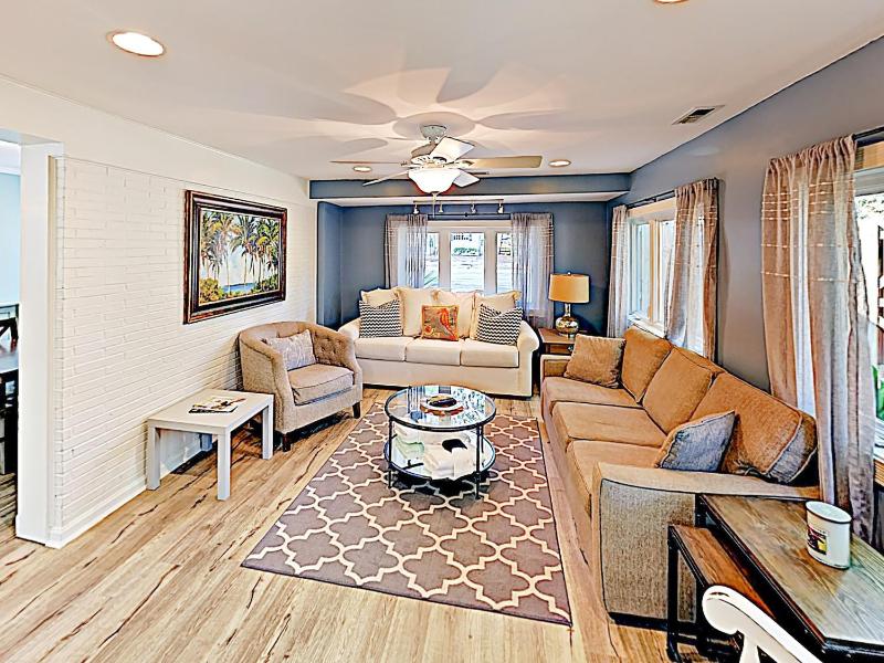 Three-Bedroom House image 1