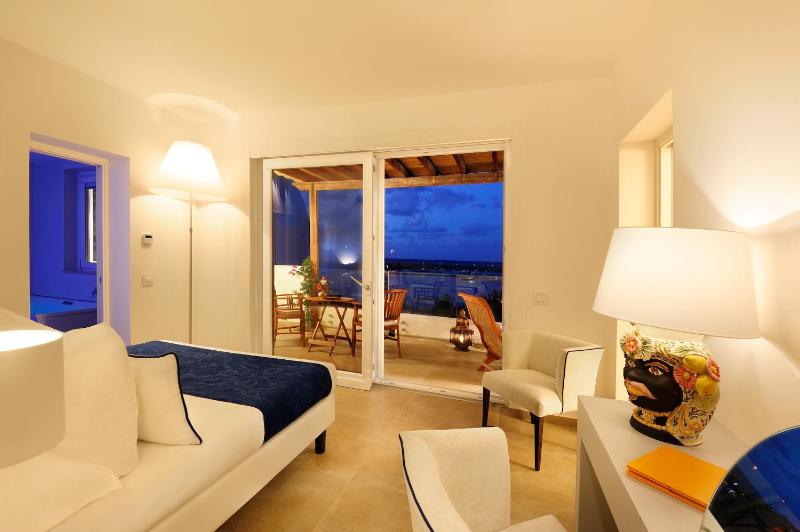 Executive Suite image 1