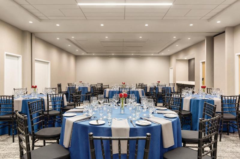 Radisson Hotel Seattle Airport - image 10