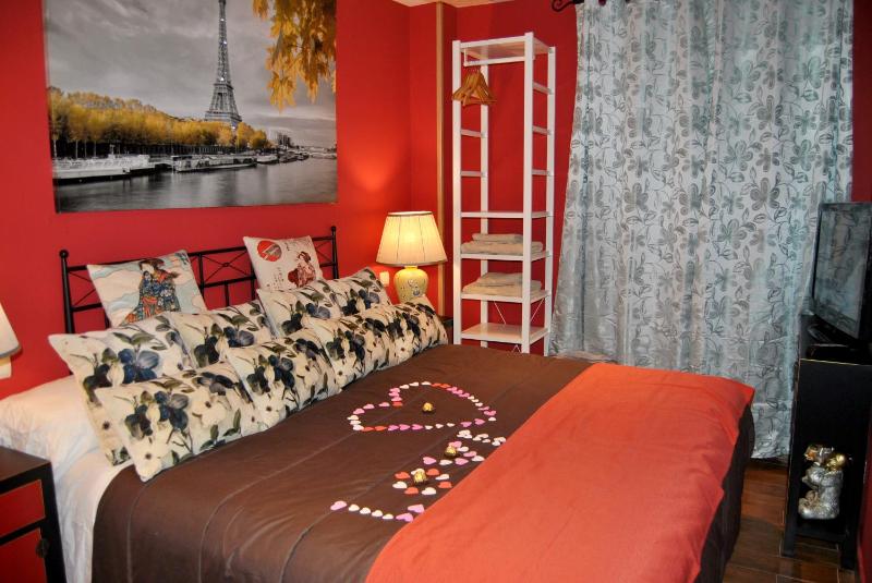 Deluxe Apartment image 2