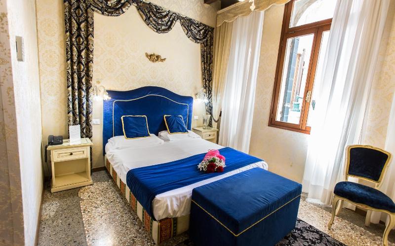 Superior Double or Twin Room image 3
