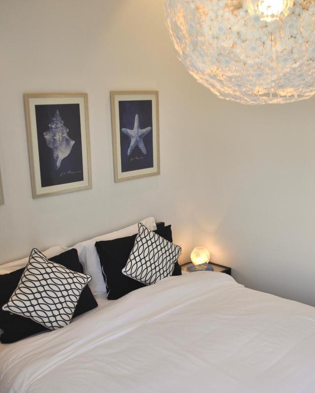 Luxury Suite - Amazing Views & Lovely Garden - image 17