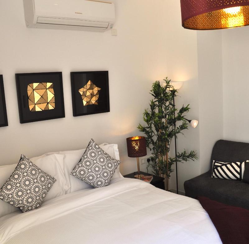 Luxury Suite - Amazing Views & Lovely Garden - image 33