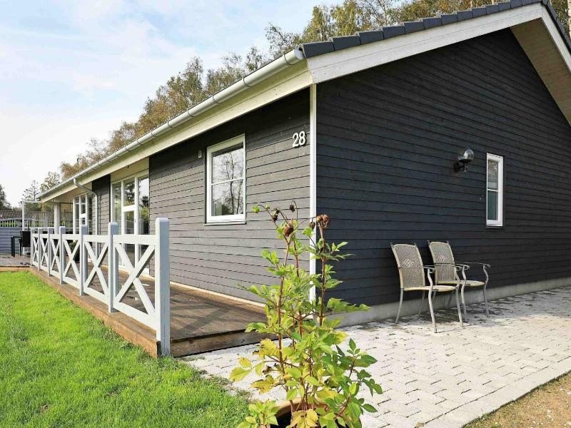 Four-Bedroom Holiday Home image 1