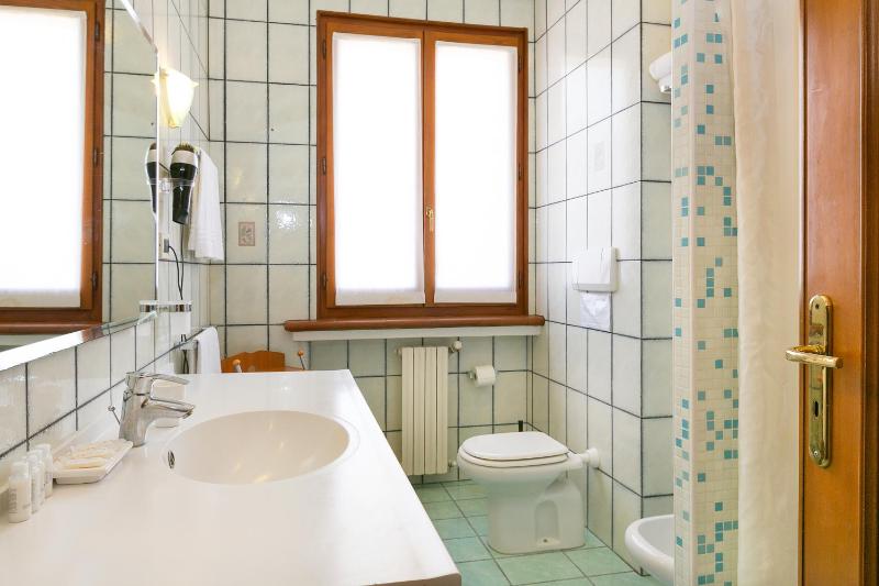 Suite image 3
