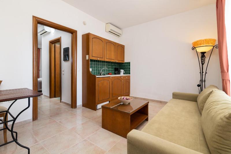 Deluxe Apartment image 3