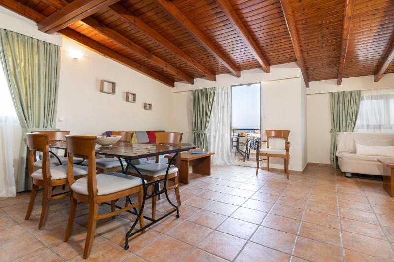 Junior Suite with Sea View image 3