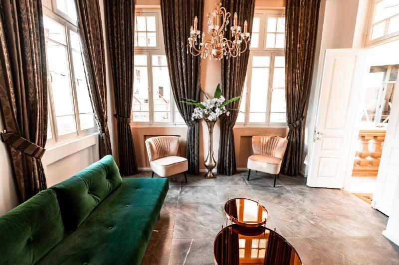 House of Palm - One of a Kind - image 9