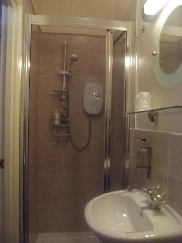 Double Room image 2